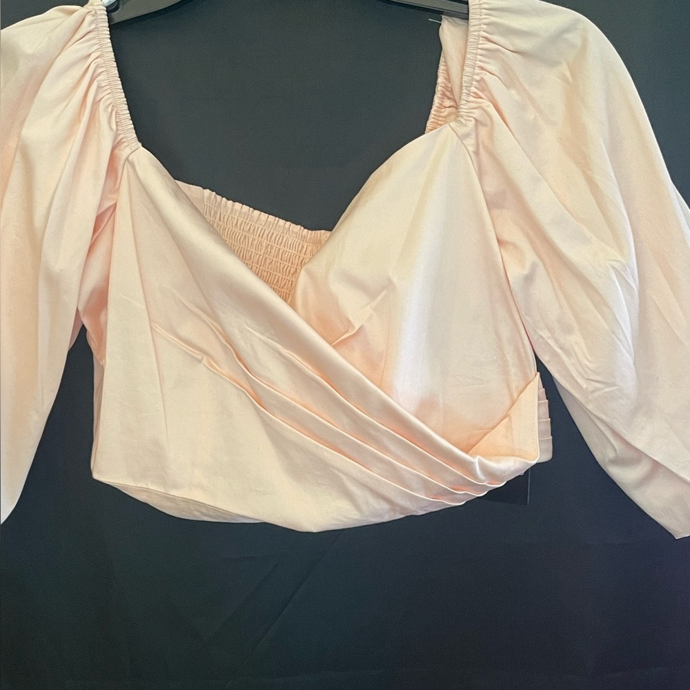 #483 - Off Shoulder Cropped Junior Shirt by GUESS (Brand New) - Picture 4 of 12